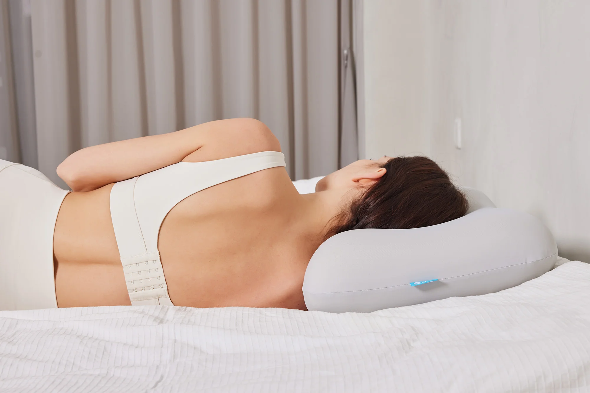 Ergonomic Pillow Lifestyle Photography ecommerce product visual