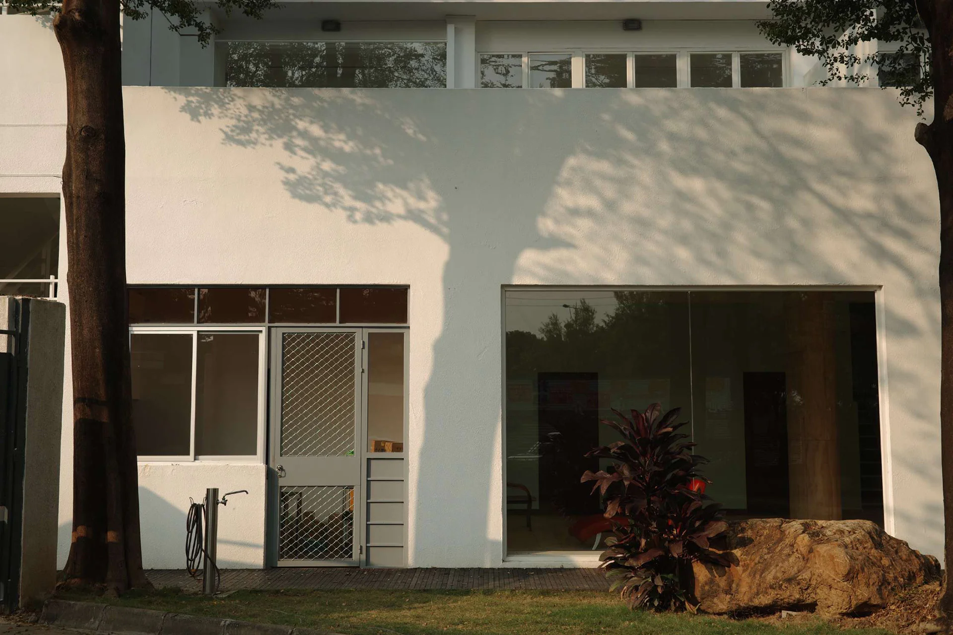 HouseDoor studio scene reference