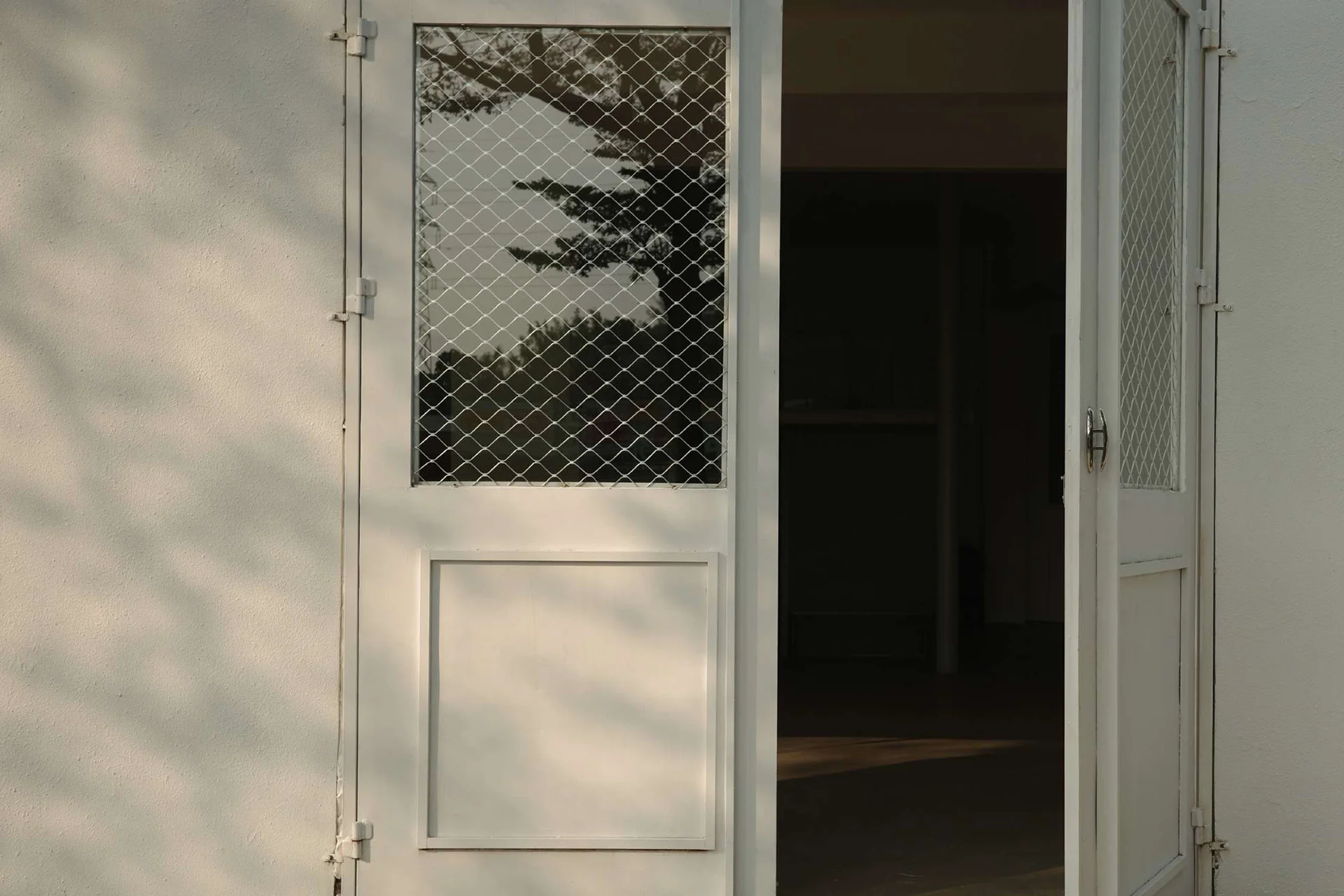 HouseDoor studio scene reference