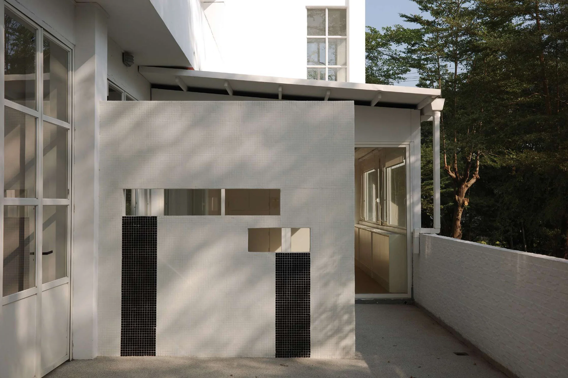 HouseDoor studio scene reference