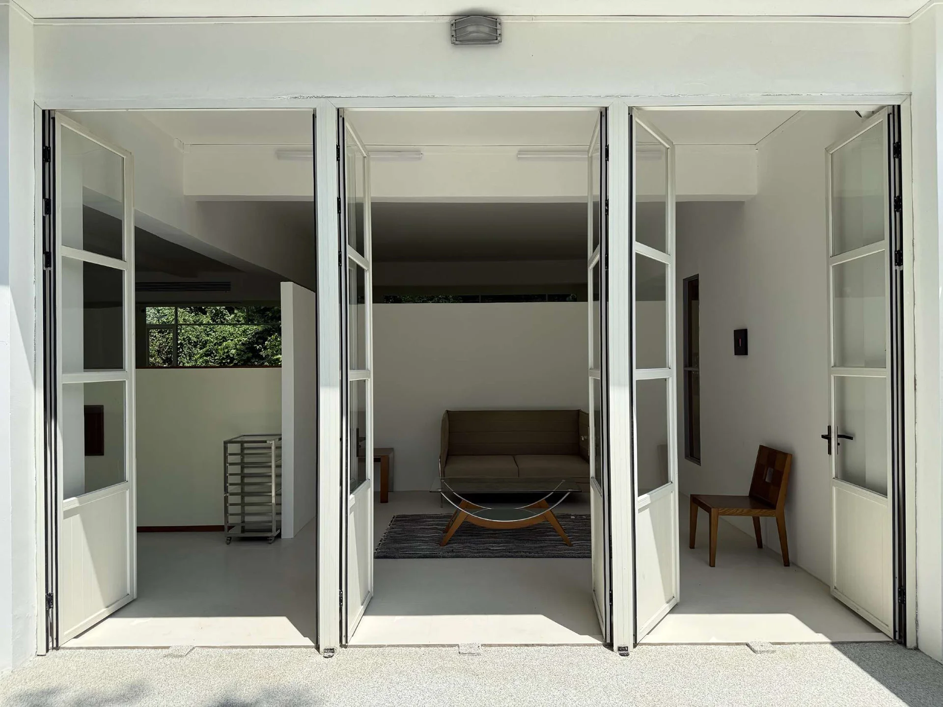 HouseDoor studio scene reference