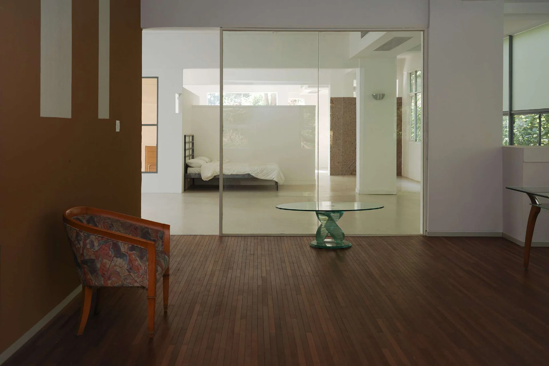 HouseDoor studio scene reference