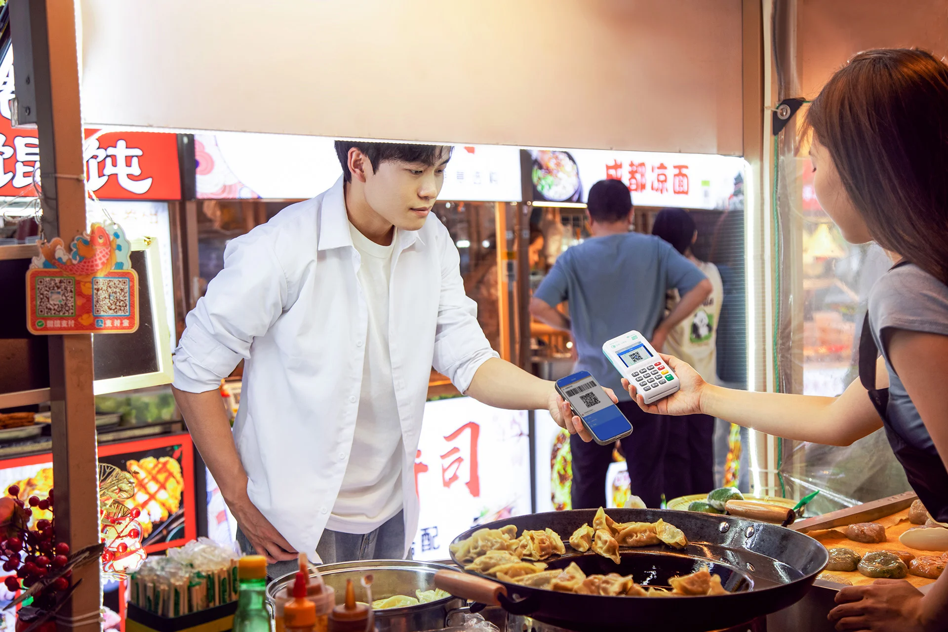 Mobile Payment Lifestyle Campaign ecommerce product visual