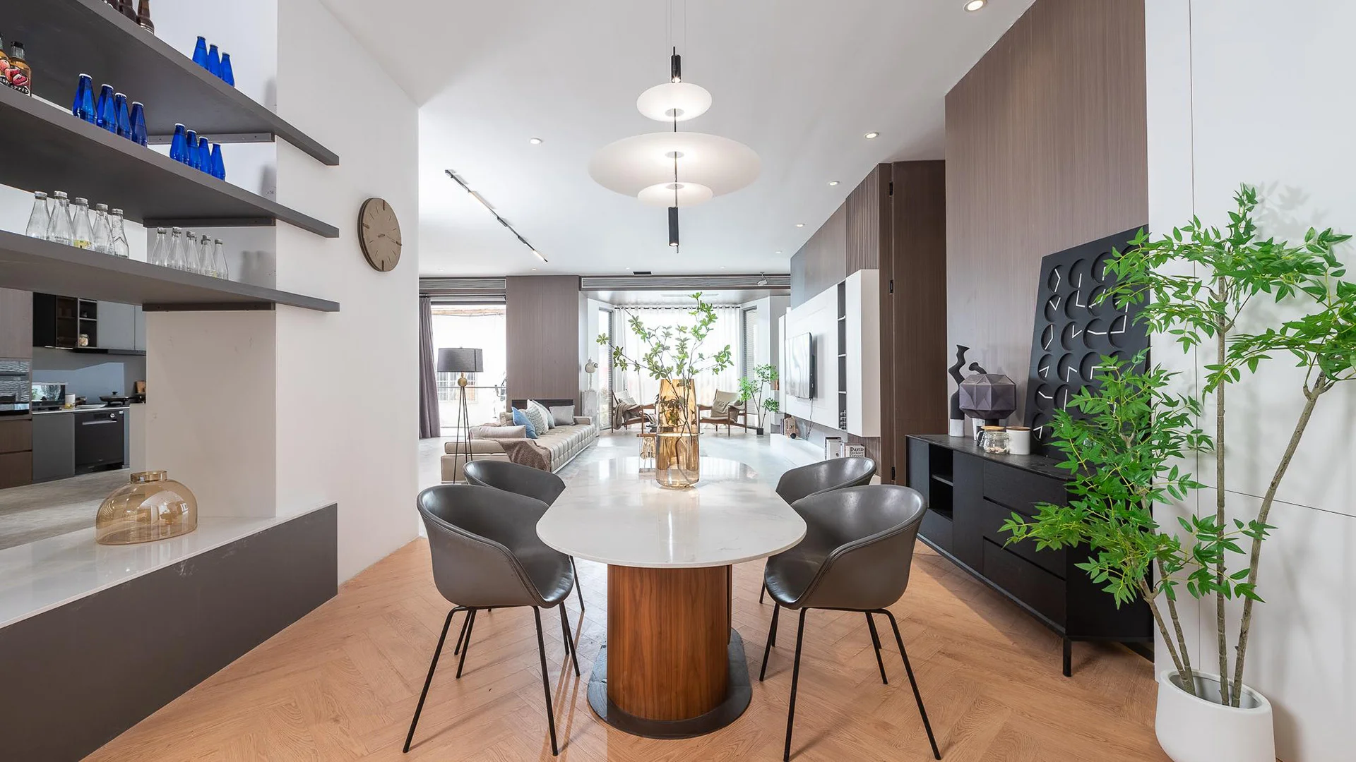 020 Residential Studio Base Living Room studio scene reference