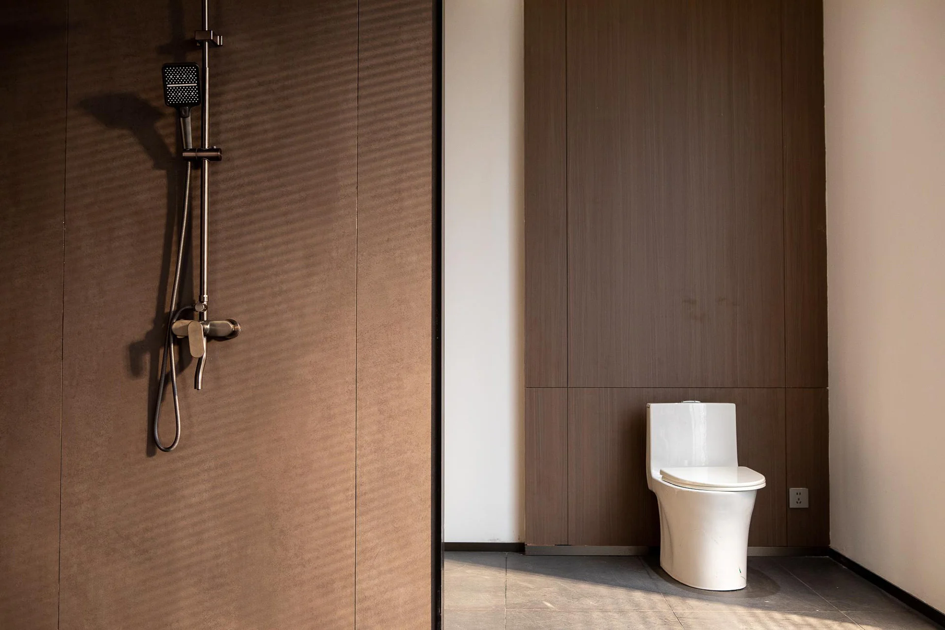 020 Residential Studio Base Bathroom studio scene reference