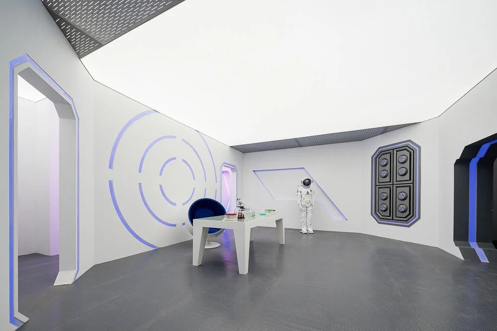 020 Residential Studio Base Futuristic Laboratory studio scene reference