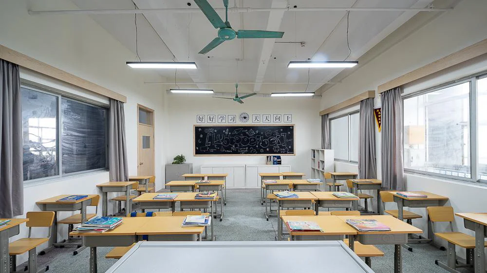 020 Residential Studio Base Schoolroom studio scene reference