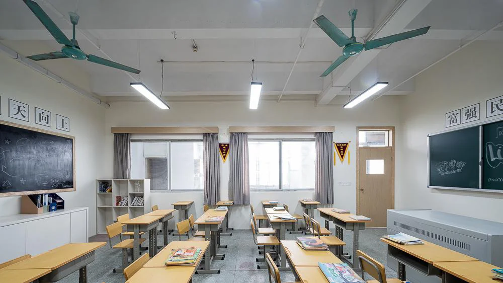 020 Residential Studio Base Schoolroom studio scene reference