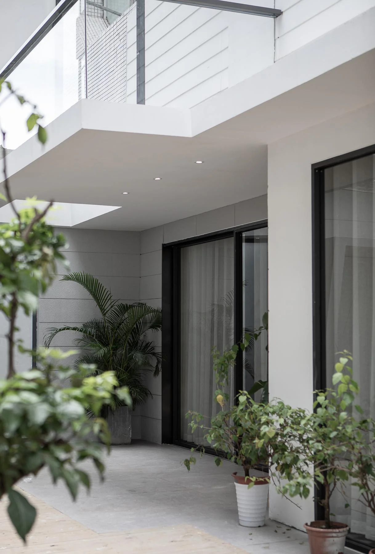 020 Residential Studio Base Outdoor studio scene reference