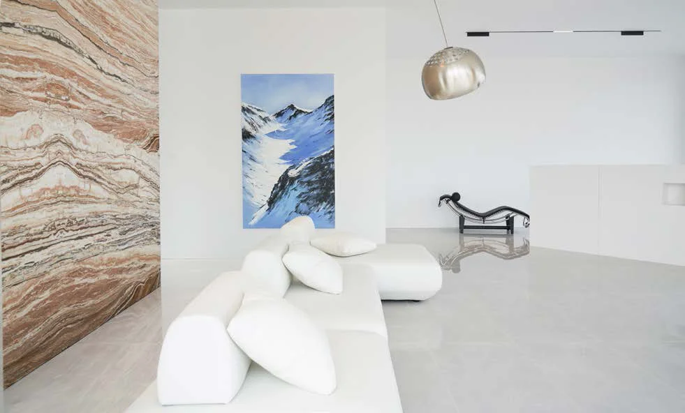 Baoguang studio scene reference