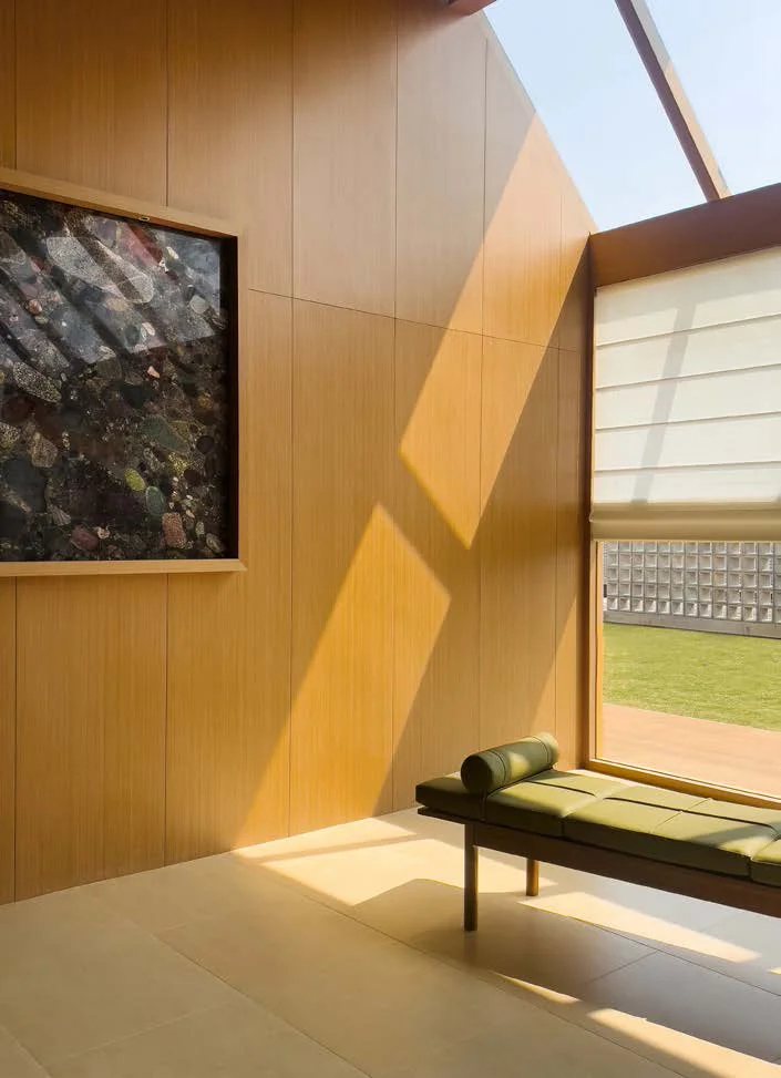 Baoguang studio scene reference