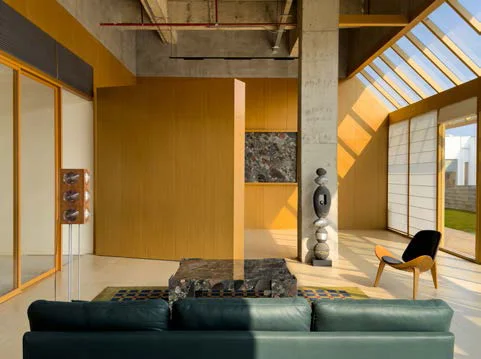 Baoguang studio scene reference