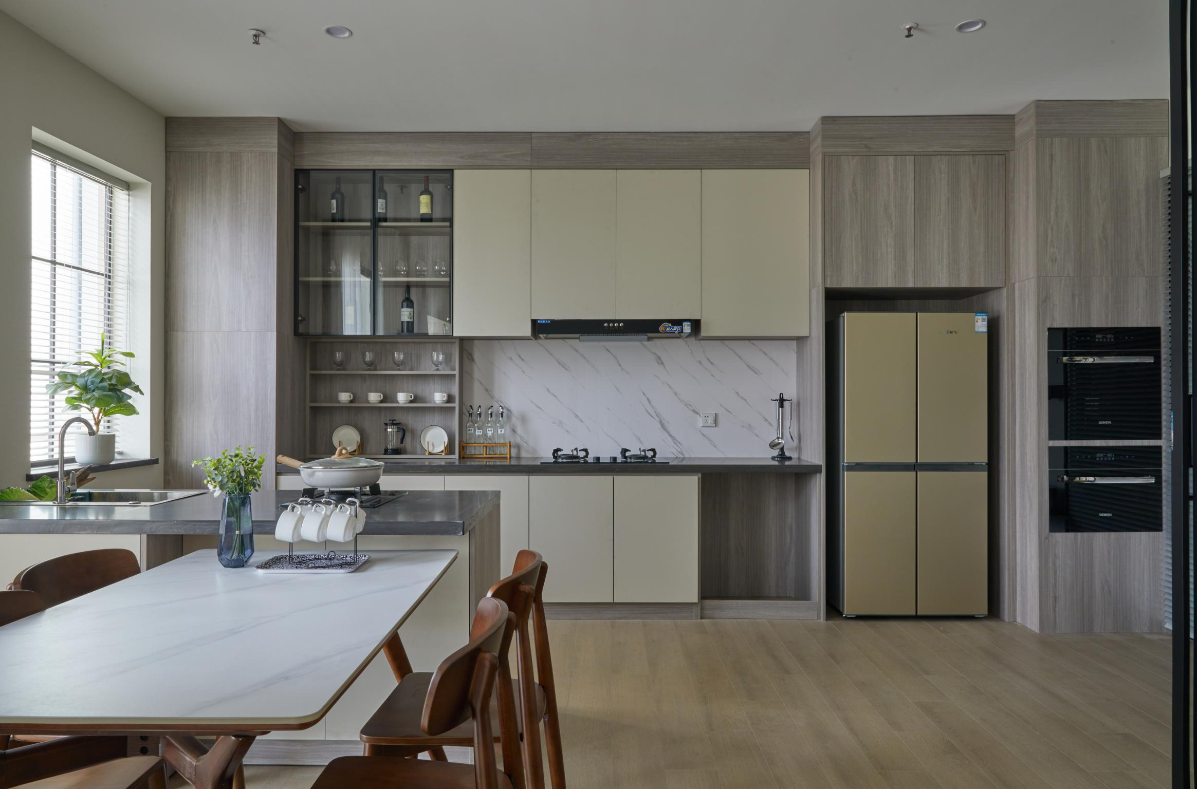 Tiancang Stylish Family Home studio scene reference
