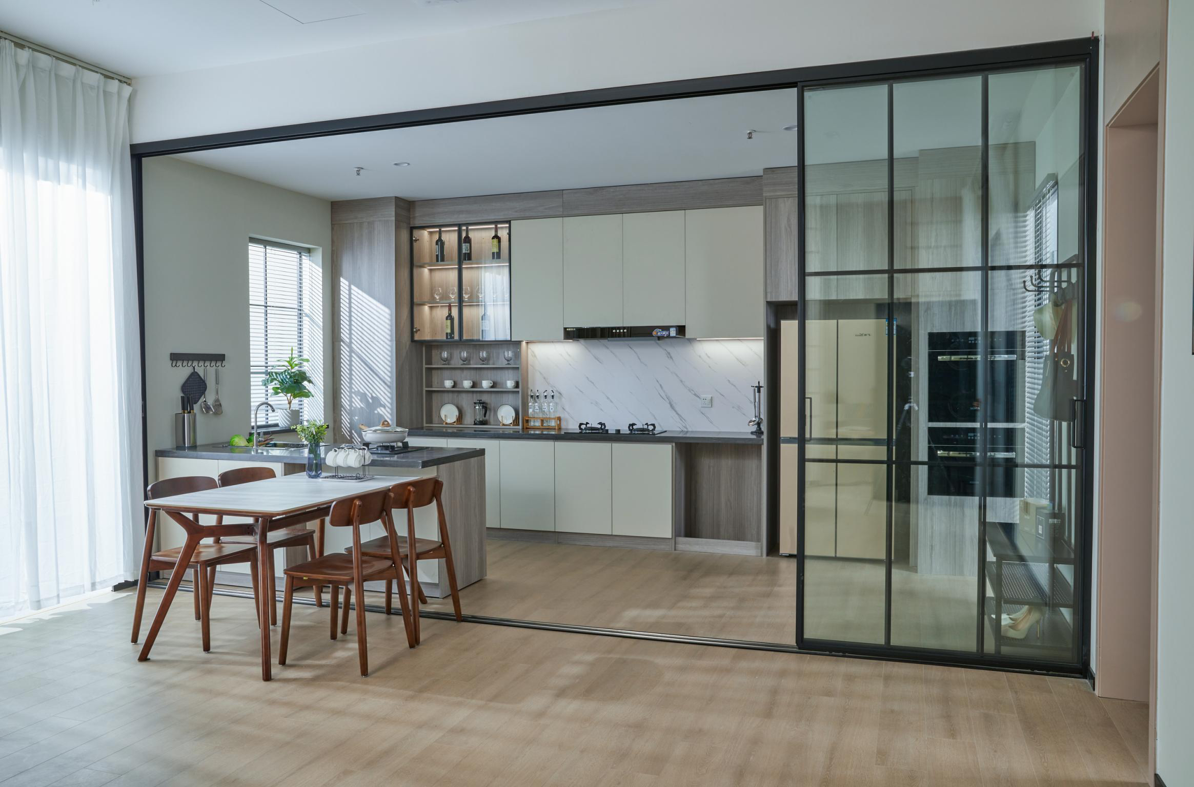 Tiancang Stylish Family Home studio scene reference