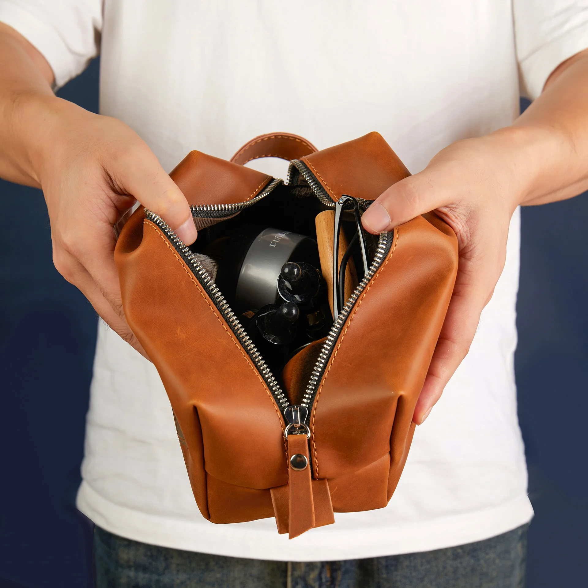 Leather Toiletry Bag Product Photography visual production example